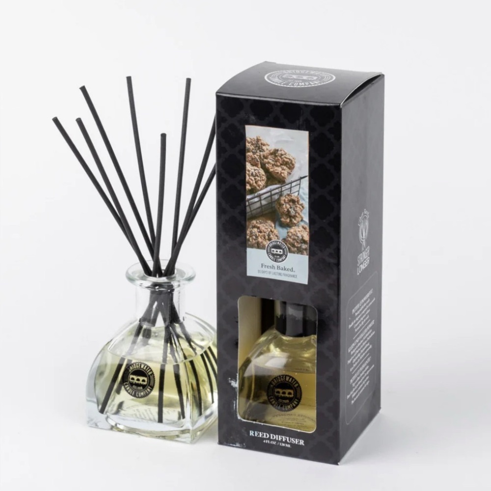 Bridgewater Fresh Baked Scent Black Reed Diffuser with Clear Glass Bottle
